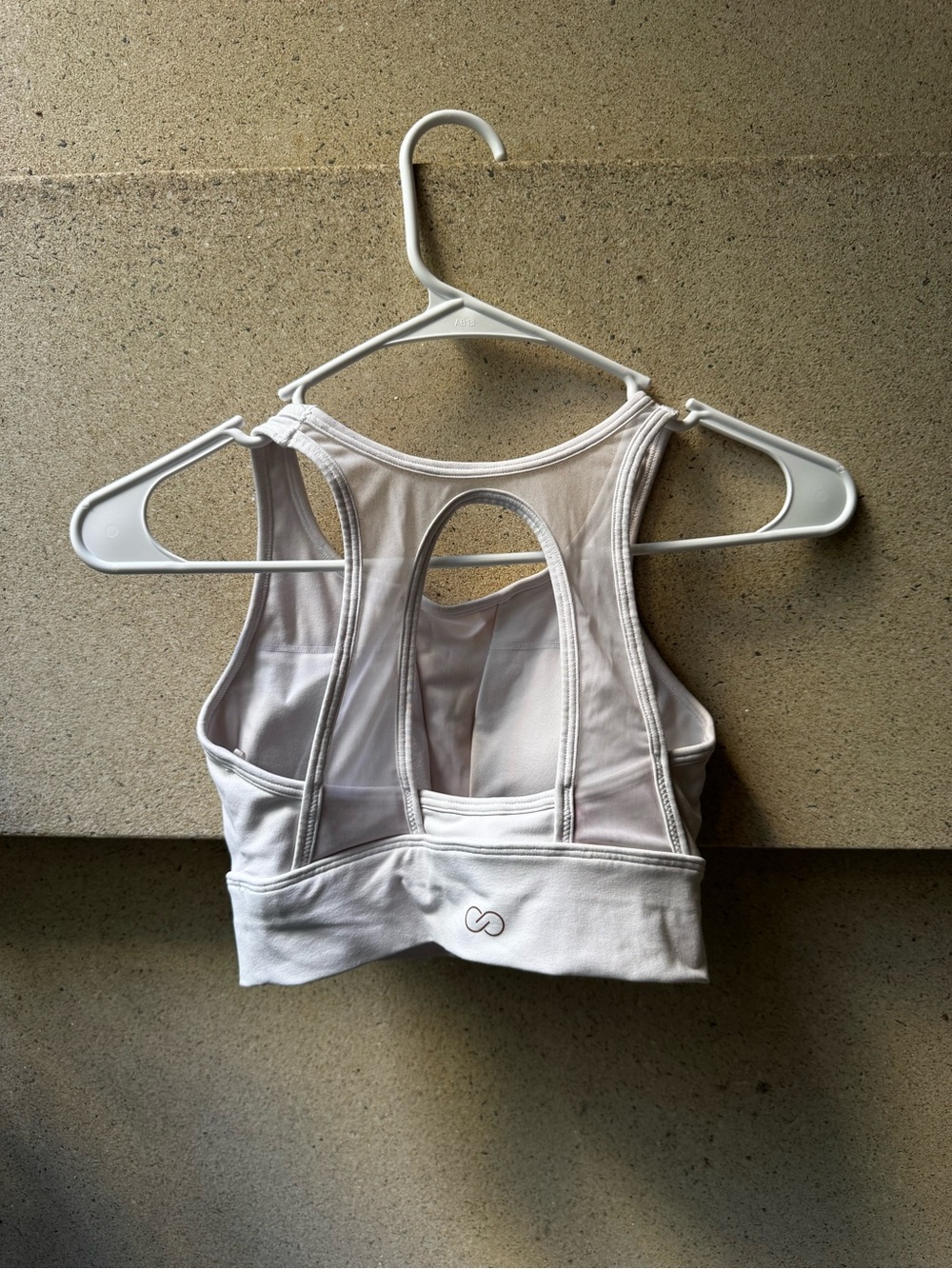 Calia by Carrie Underwood White Scalloped Mesh Sports Bra Size XS - Picture 2 of 3
